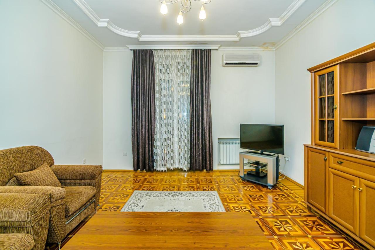 Apartment Sweet Баку Екстериор снимка
