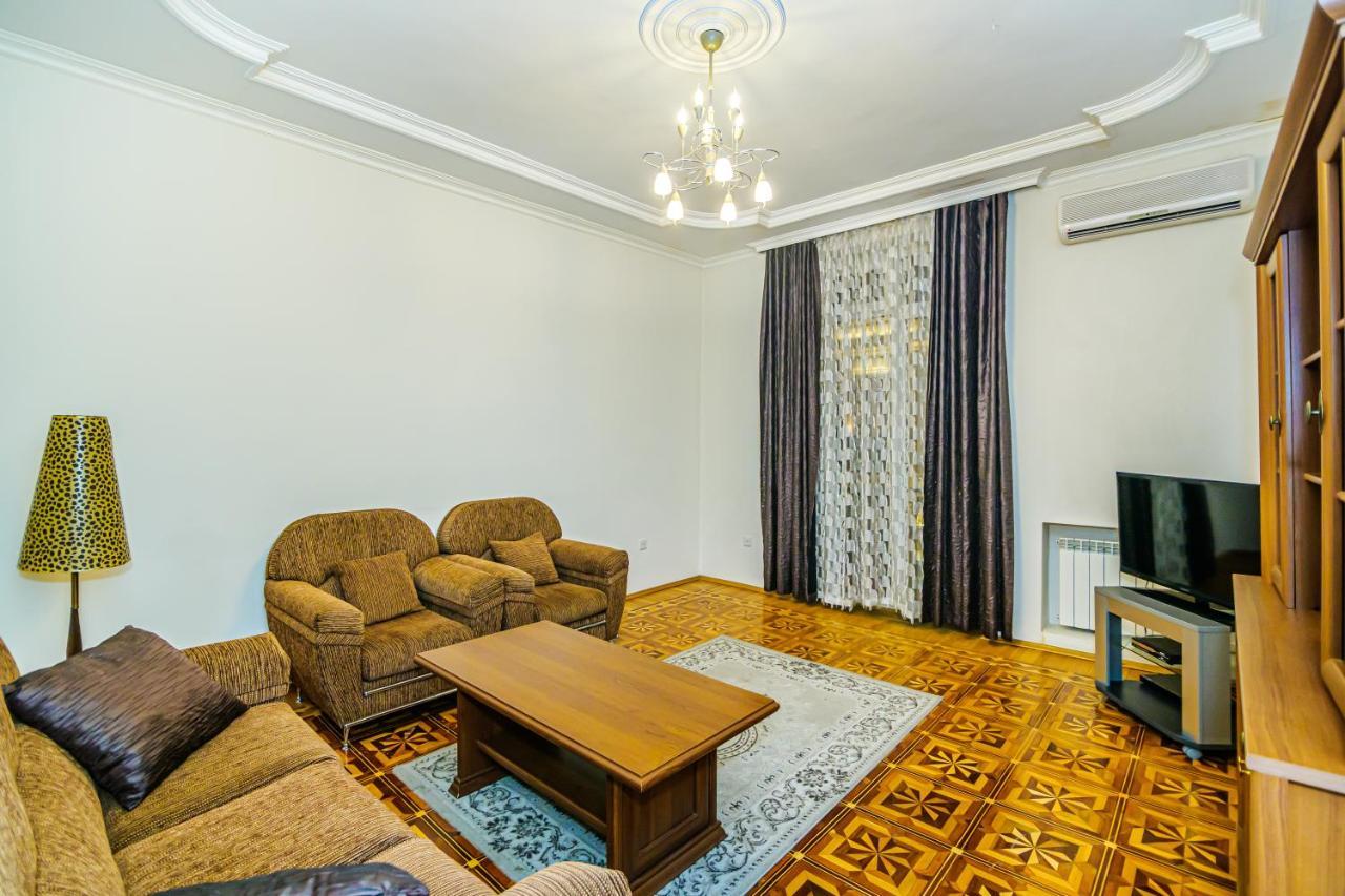 Apartment Sweet Баку Екстериор снимка